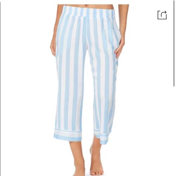 NWOT SHADY LADY SHORT SLEEVE PAJAMA/ LOUNGE TOP BLUE/WHITE STRIPES SIZE LARGE - Picture 3 of 16